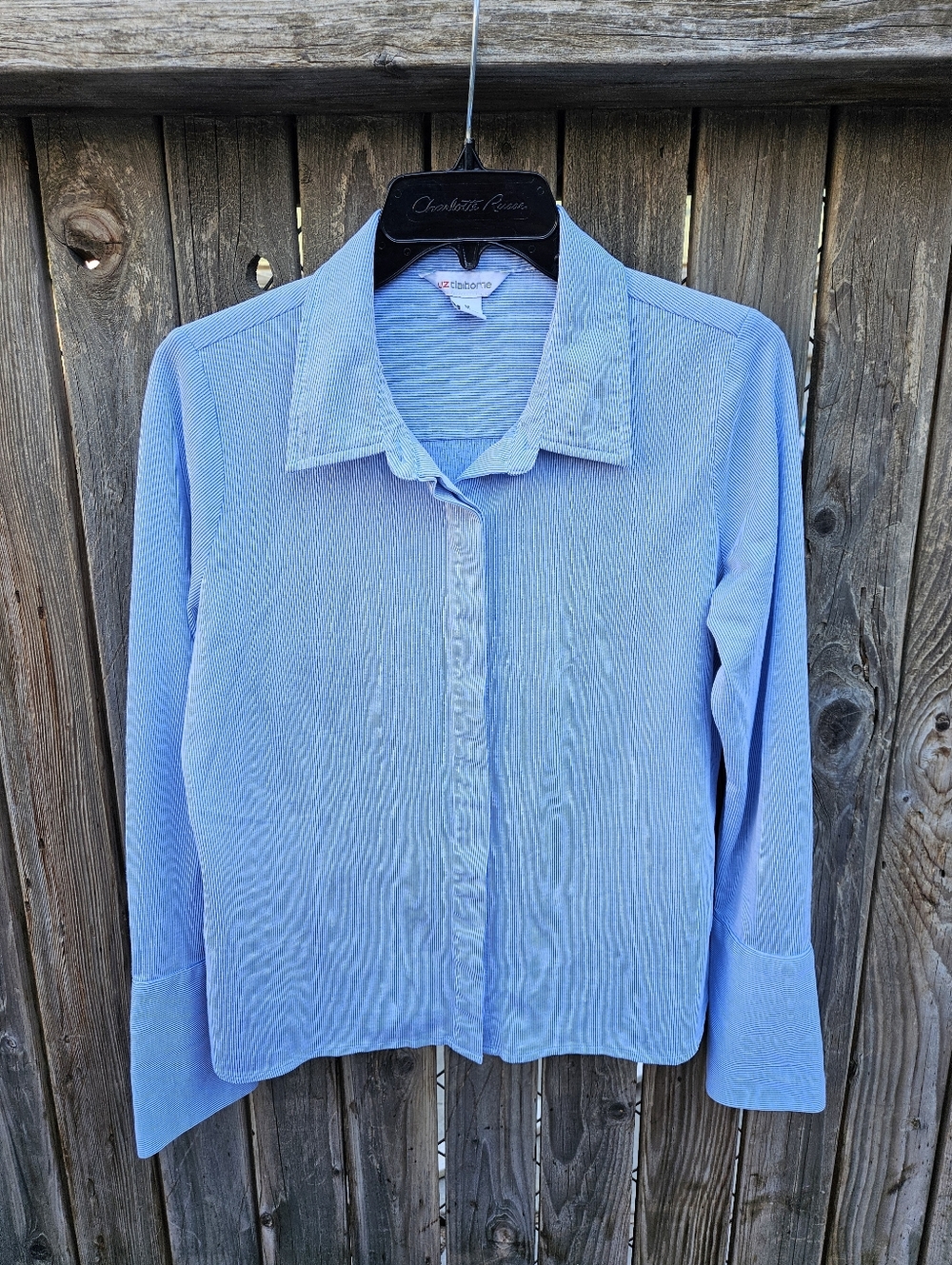 Liz Claiborne Pale Blue Collared Button-Up Blouse Women's Size M - Picture 3 of 16